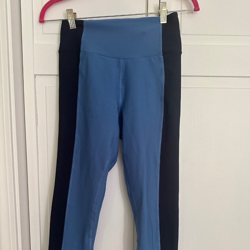 Abercrombie & Fitch Active YRB Leggings Size Medium